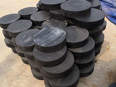 类乌齐板式橡胶支座由若干层橡胶片与薄钢板经加压硫化